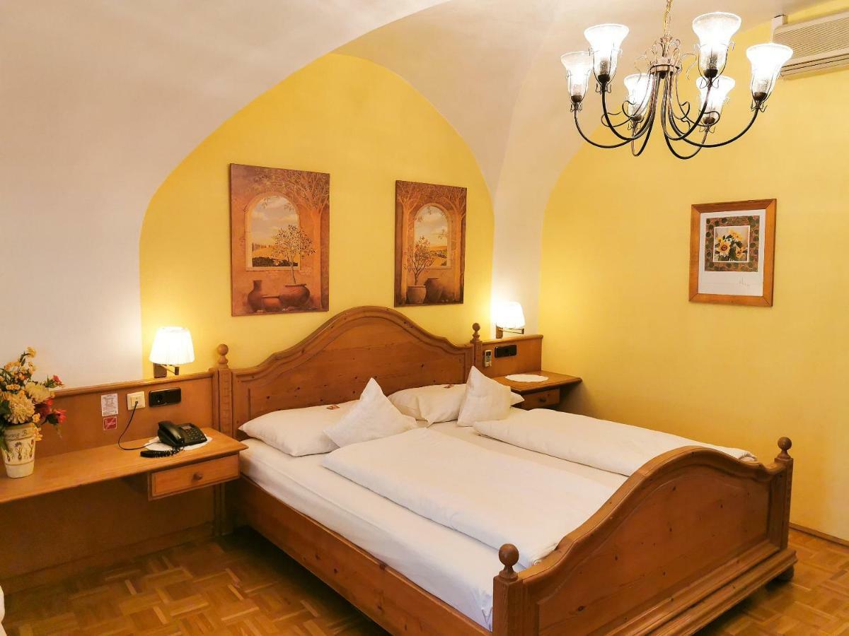 Hotel Schrannenhof Klosterneuburg Dış mekan fotoğraf