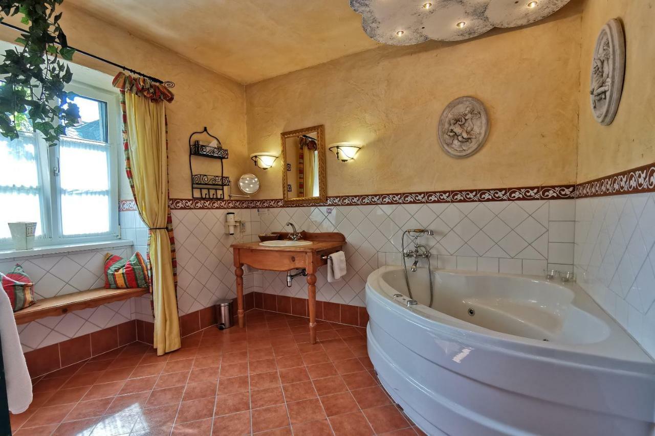 Hotel Schrannenhof Klosterneuburg Dış mekan fotoğraf